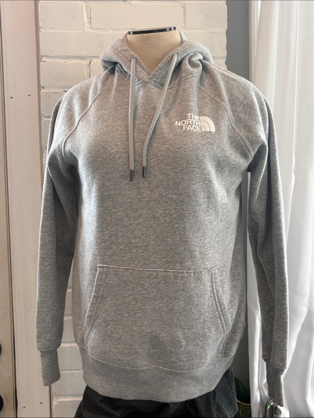 The North Face Woman’s Grey Pullover Hoodie Size Small